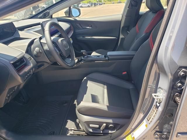 New 2026 Toyota Prius Plug-In Hybrid FWD image 10