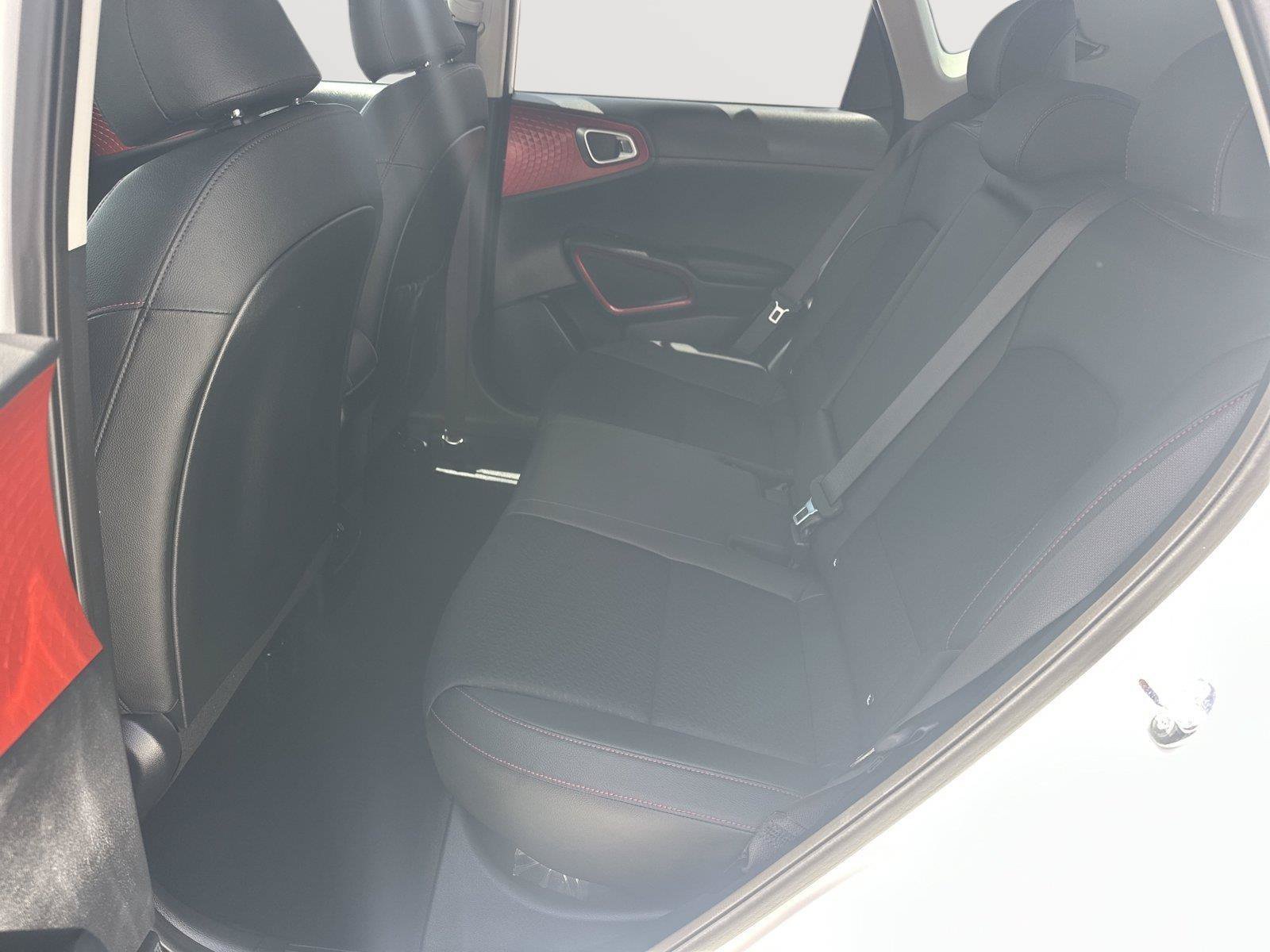 Used 2024 Kia Soul GT-Line w/ GT-Line Technology Package FWD image 19