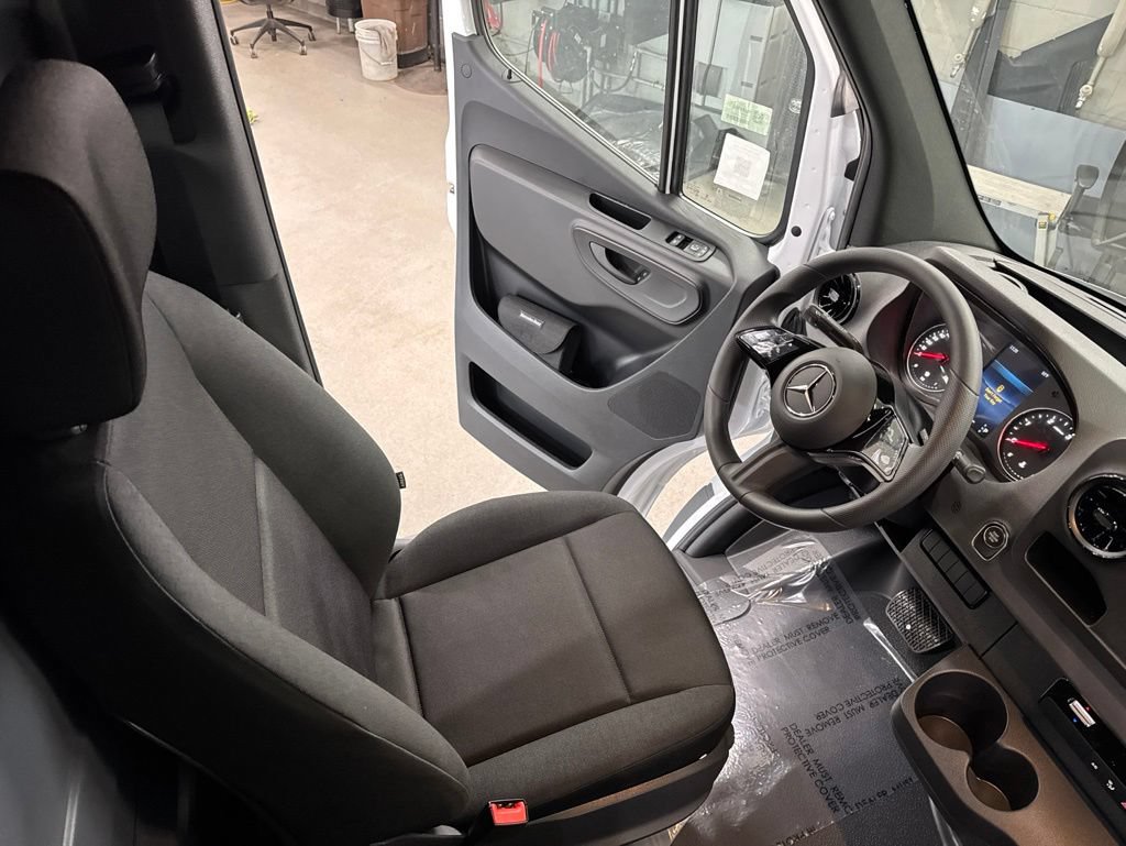 New 2026 Mercedes-Benz Sprinter 2500 image 18