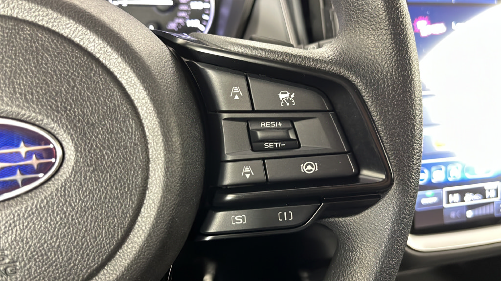 Used 2025 Subaru Crosstrek 2.5i Premium AWD/4WD image 25
