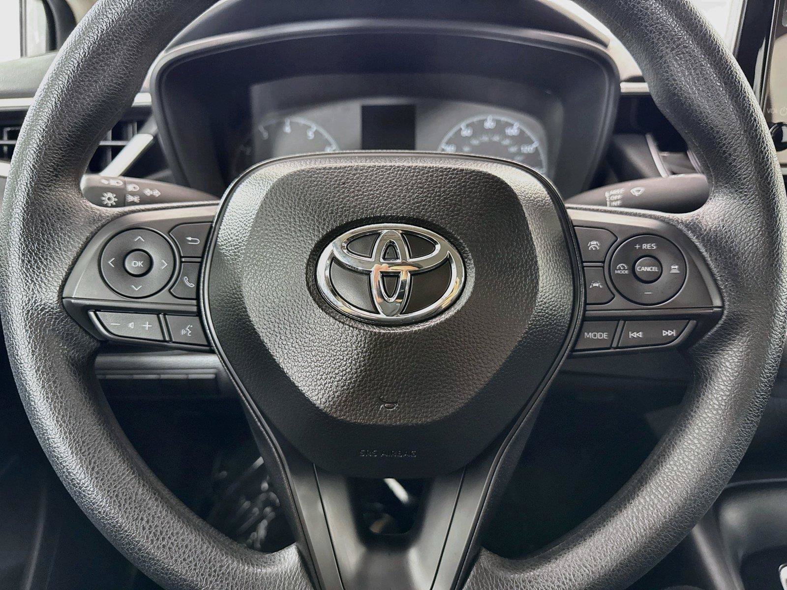 Certified 2025 Toyota Corolla LE FWD image 16