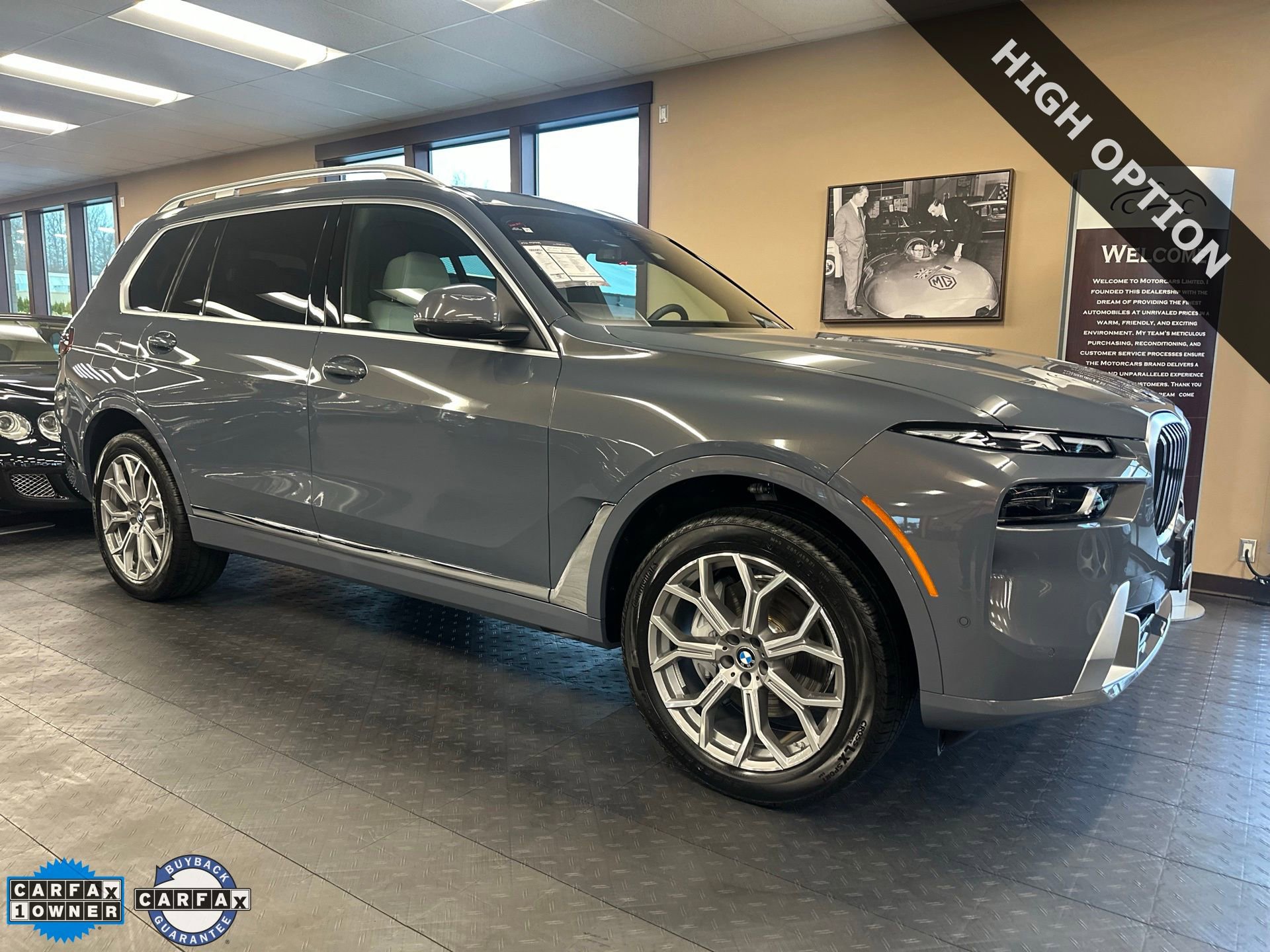 Used 2025 BMW X7 xDrive40i image 1