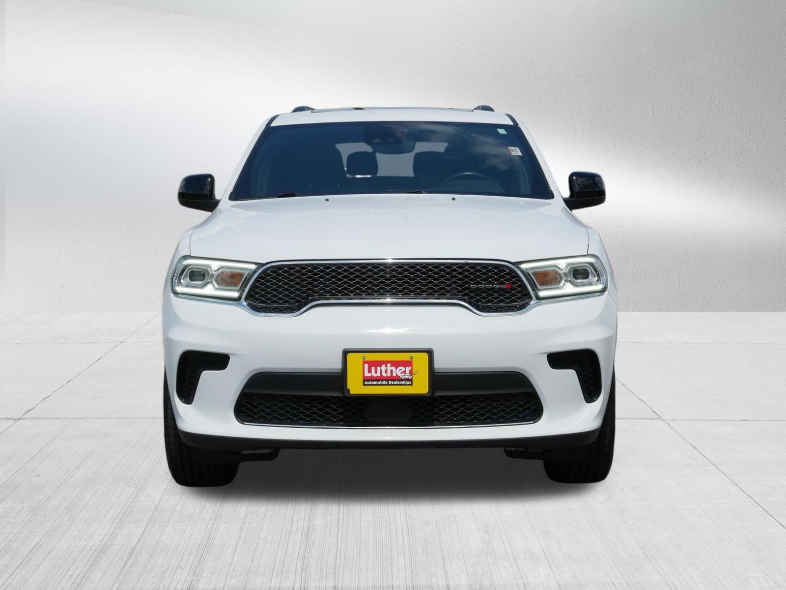 Used 2024 Dodge Durango SXT AWD/4WD image 2