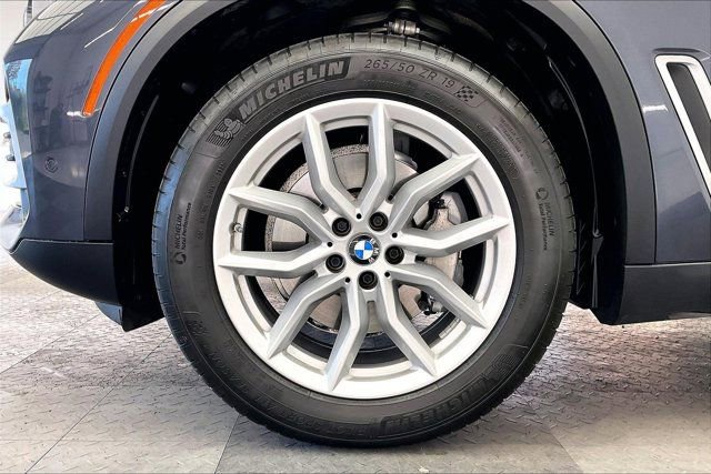 Used 2021 BMW X5 xDrive40i w/ Convenience Package image 8