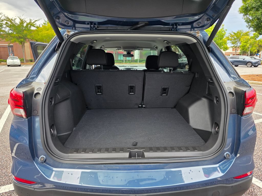 Used 2024 Chevrolet Equinox LT FWD image 34