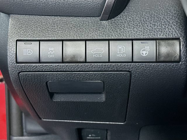Used 2024 Toyota Camry SE w/ Cold Weather Package FWD image 11