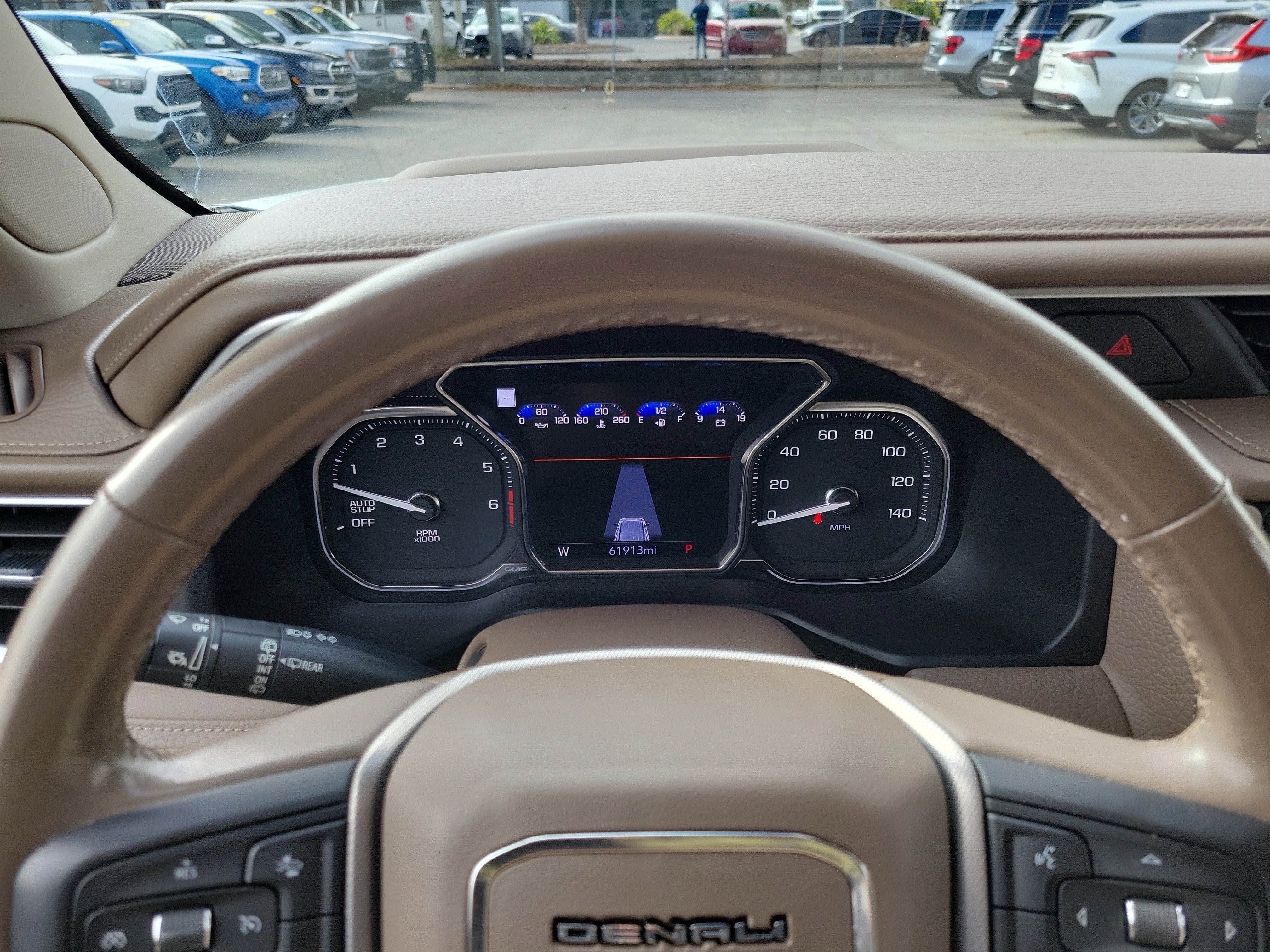 Used 2021 GMC Yukon Denali w/ Denali Premium Package image 14