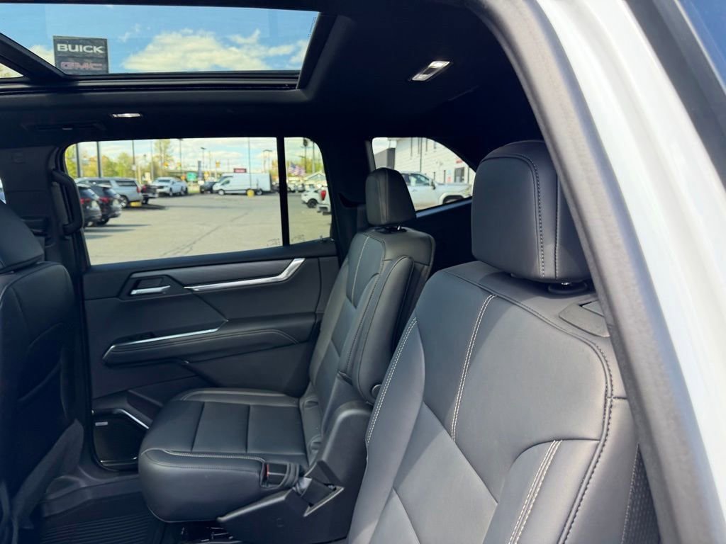 New 2026 GMC Acadia Elevation w/ Black Edition AWD/4WD image 9