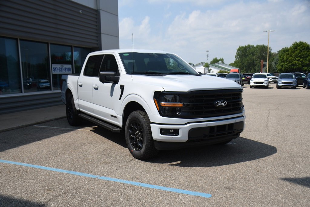 New 2025 Ford F150 XLT w/ Equipment Group 302A MID image 9
