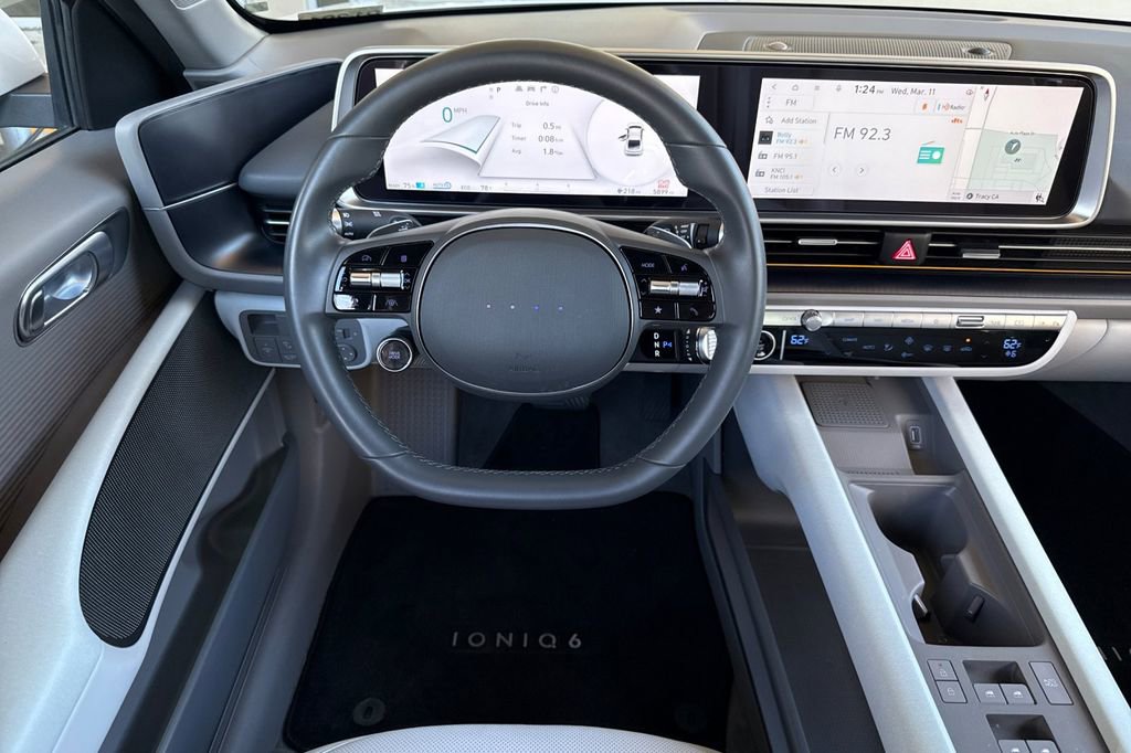 Used 2023 Hyundai Ioniq 6 SEL image 12