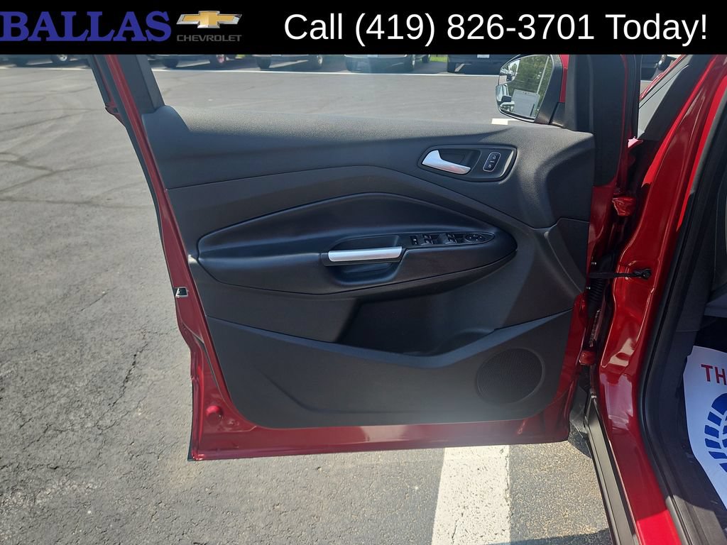 Used 2019 Ford Escape SE FWD image 10