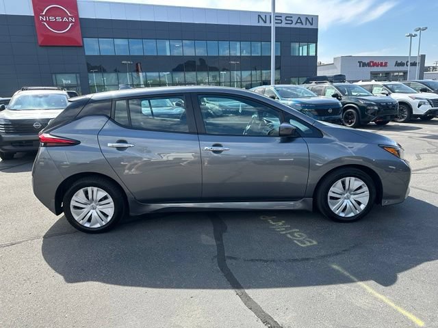 Used 2024 Nissan Leaf S FWD image 13