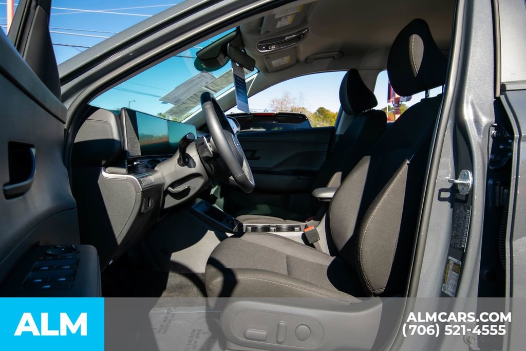 Certified 2025 Hyundai Kona SEL image 12