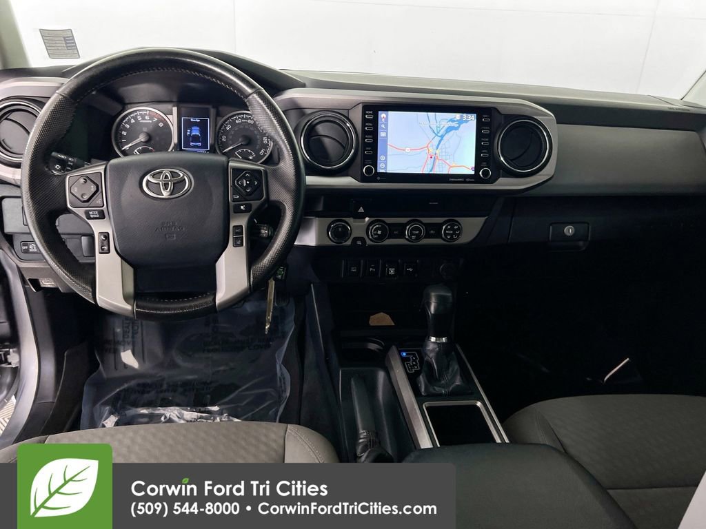 Used 2020 Toyota Tacoma SR5 AWD/4WD image 25