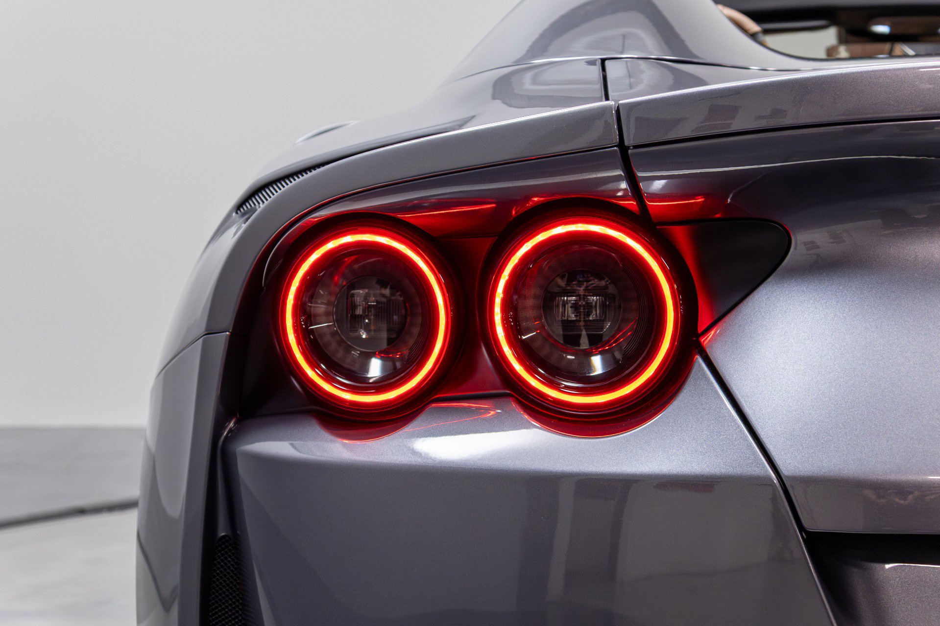 Used 2021 Ferrari 812 GTS image 47