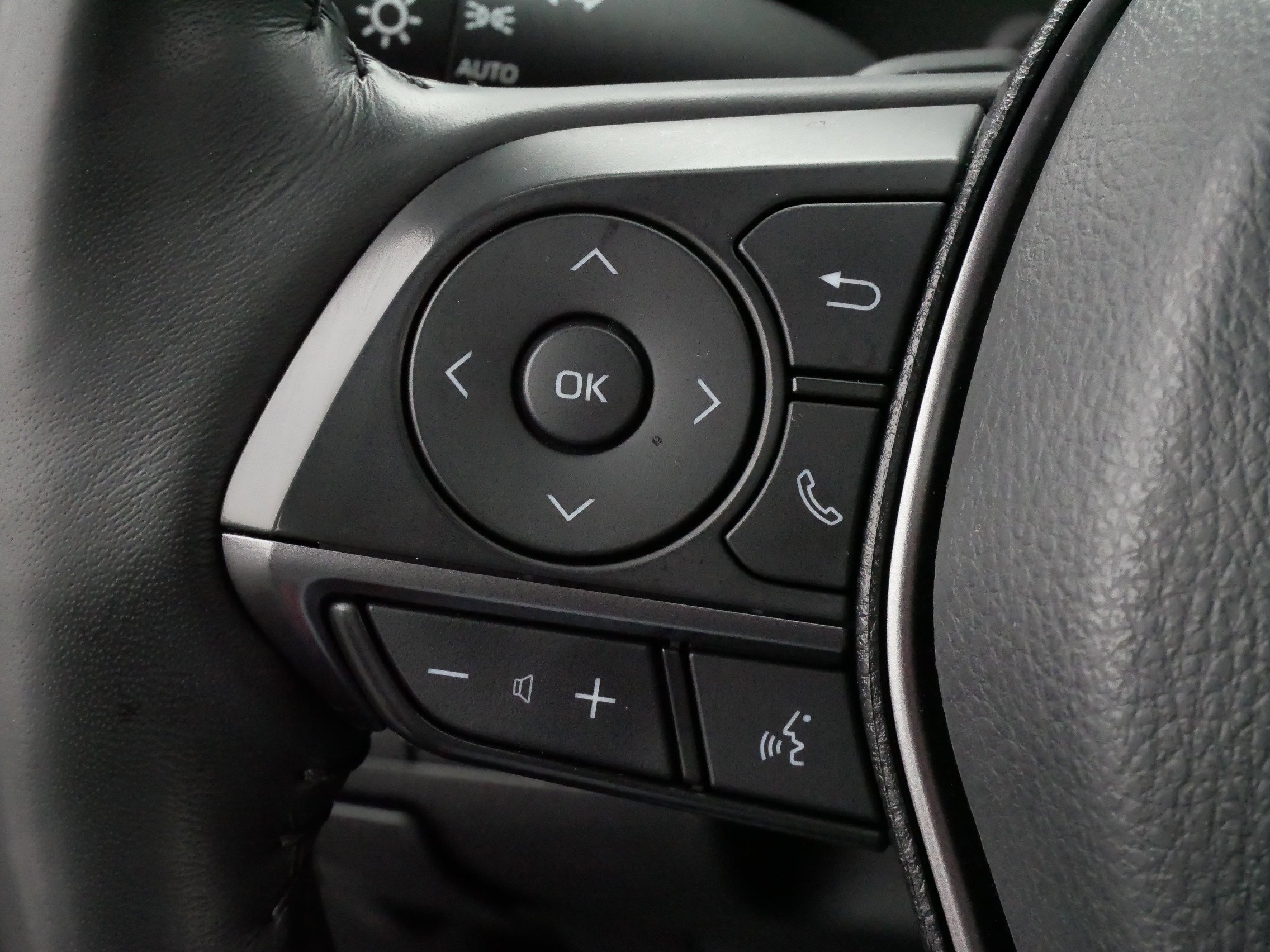 Certified 2023 Toyota Camry XSE w/ Navigation Package image 31