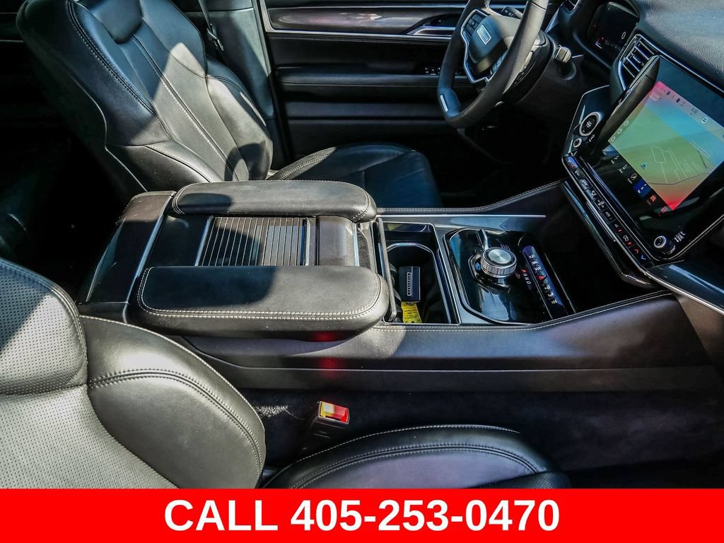 Used 2023 Jeep Wagoneer 4WD w/ Convenience Group I image 17