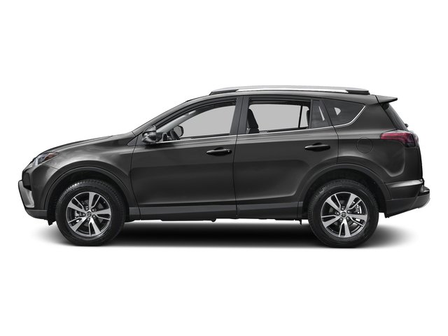 Used 2018 Toyota RAV4 XLE image 2