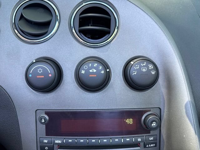 Used 2008 Pontiac Solstice Convertible w/ Preferred Package RWD image 18