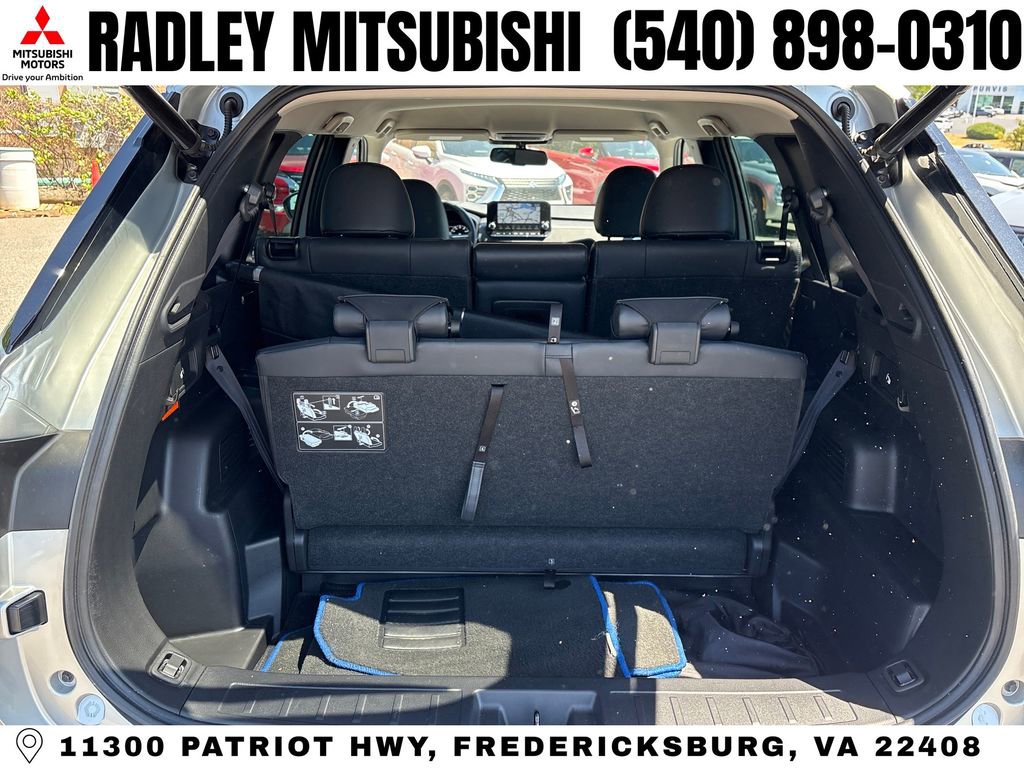 Used 2023 Mitsubishi Outlander SEL AWD/4WD image 15