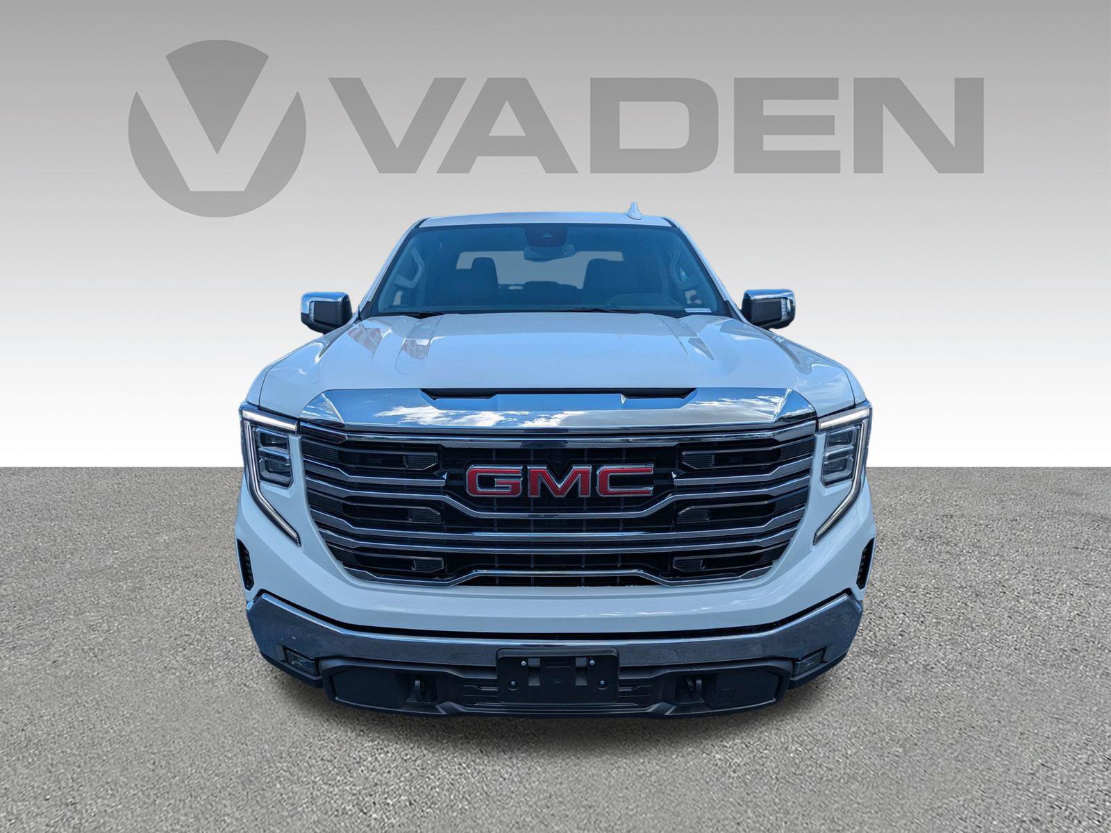 Certified 2025 GMC Sierra 1500 SLT RWD image 28