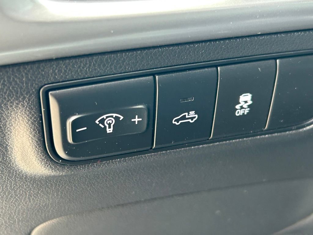 Used 2025 Hyundai Santa Cruz SEL image 23