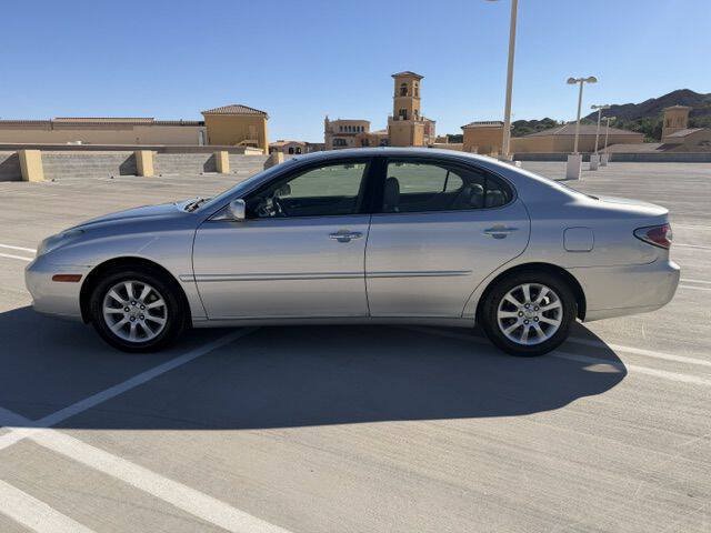 Used 2002 Lexus ES 330 w/ Premium Pkg FWD image 1