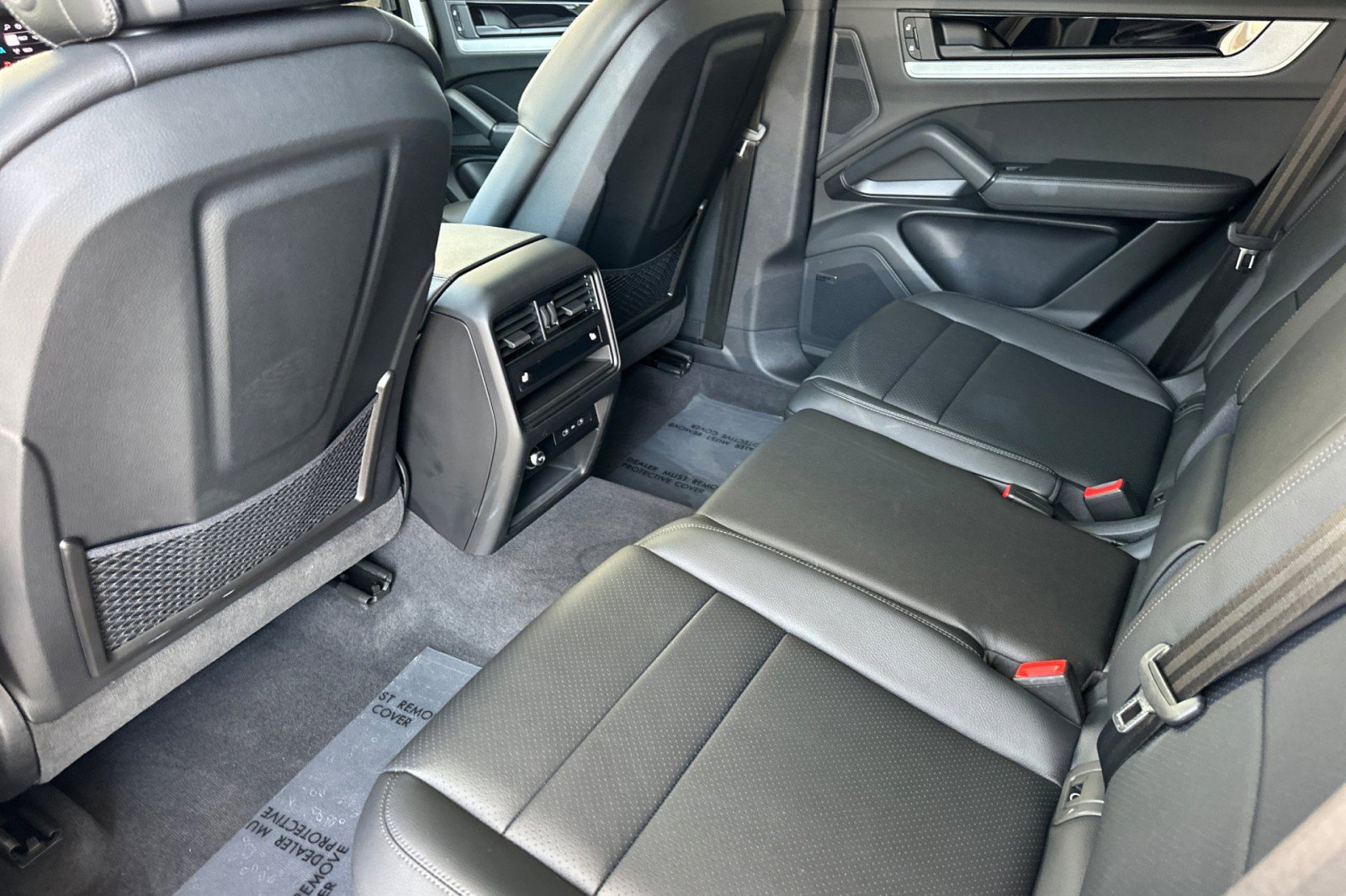 Used 2026 Porsche Cayenne image 13