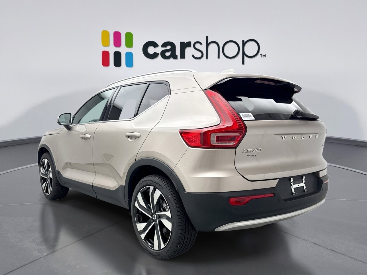 Used 2024 Volvo XC40 B5 Plus w/ Protection Package Premier image 3