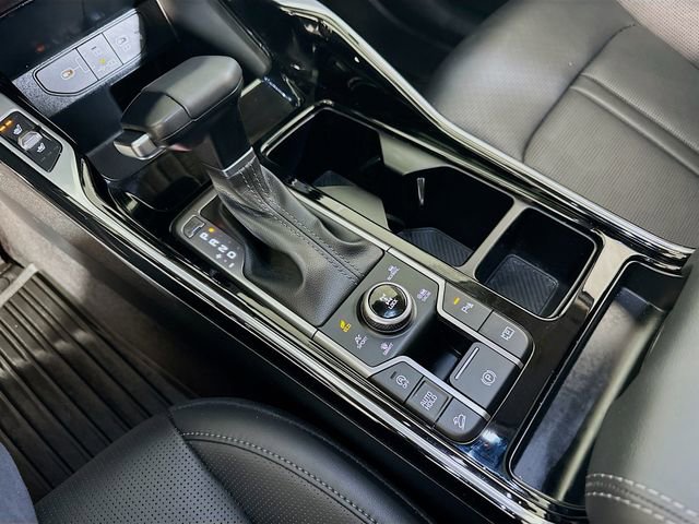 Used 2025 Kia Sorento SX image 22
