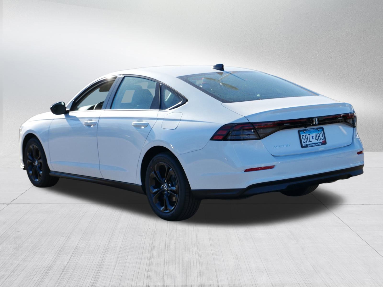 Certified 2025 Honda Accord SE image 5
