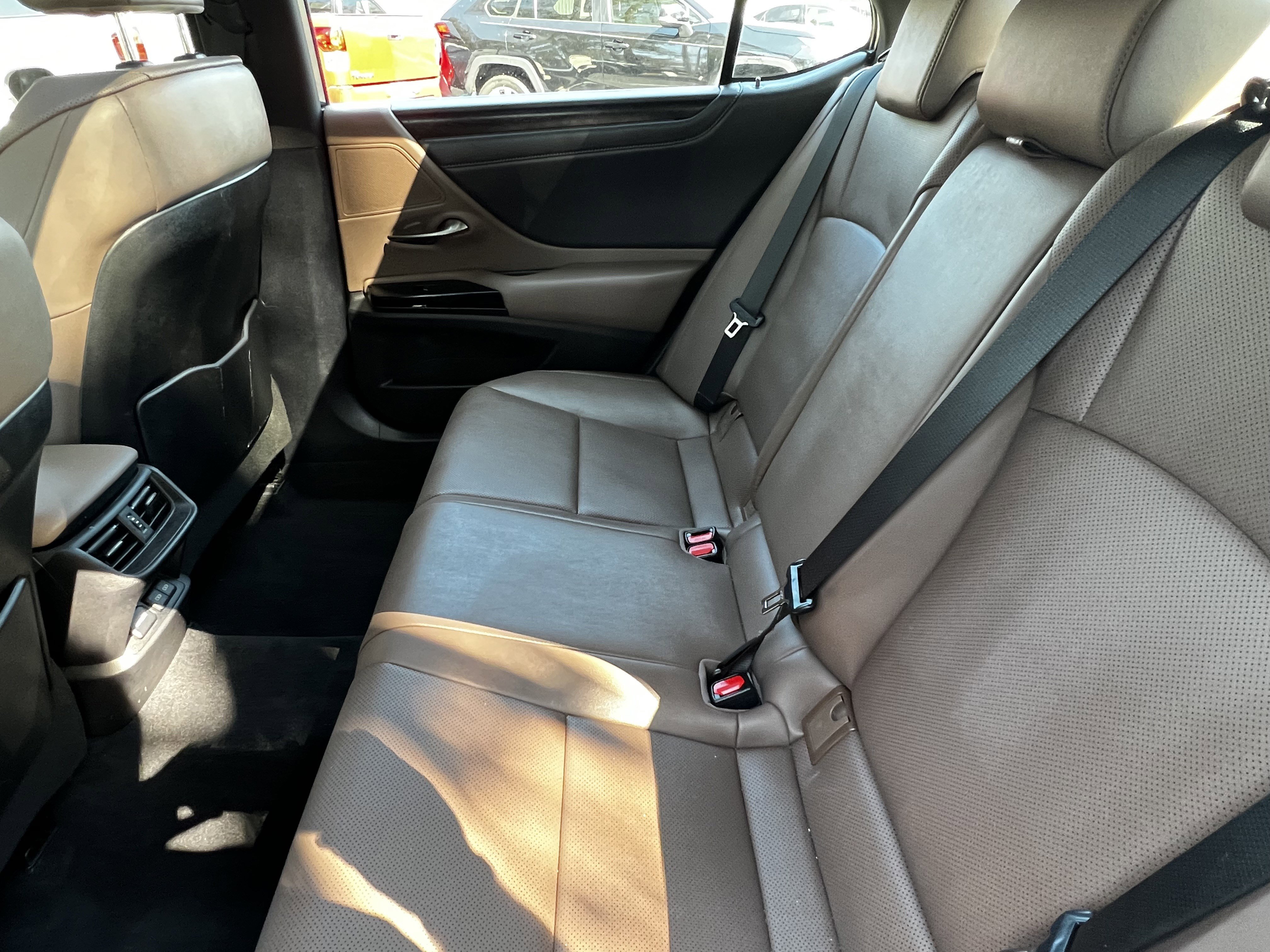 Certified 2023 Lexus ES 350 350 w/ Premium Package image 31