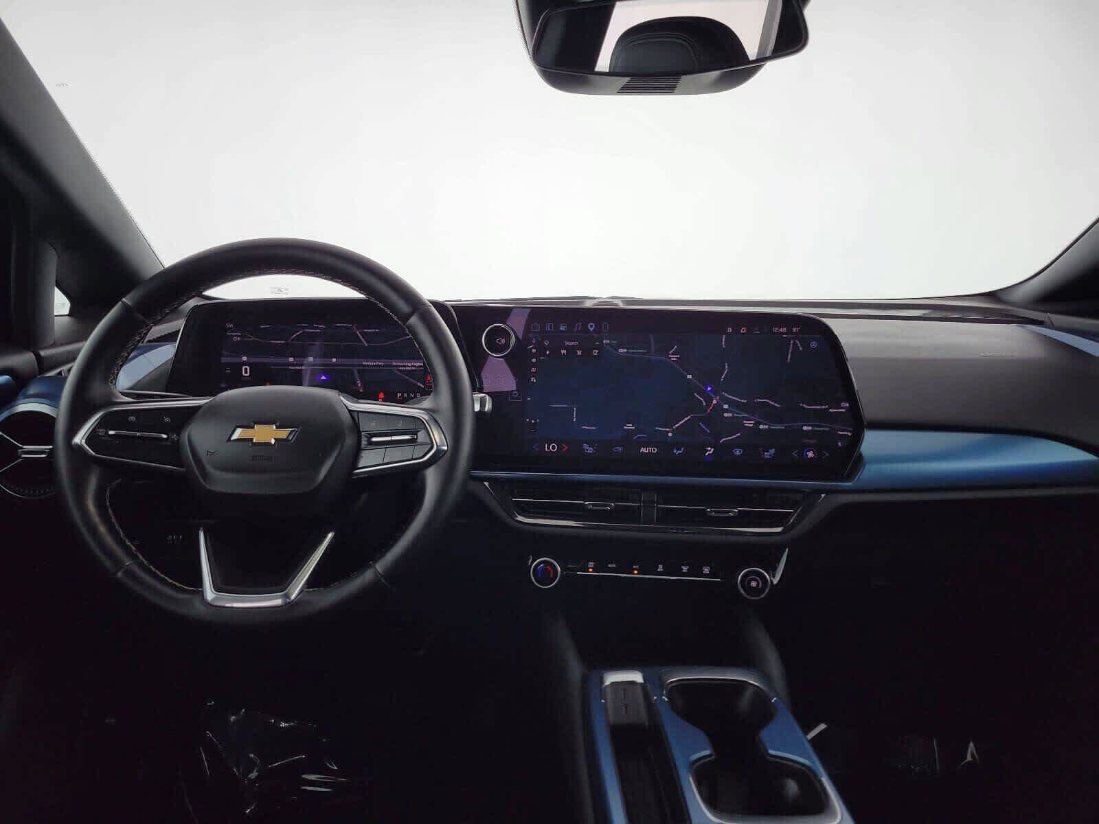 Used 2024 Chevrolet Equinox EV LT FWD image 18