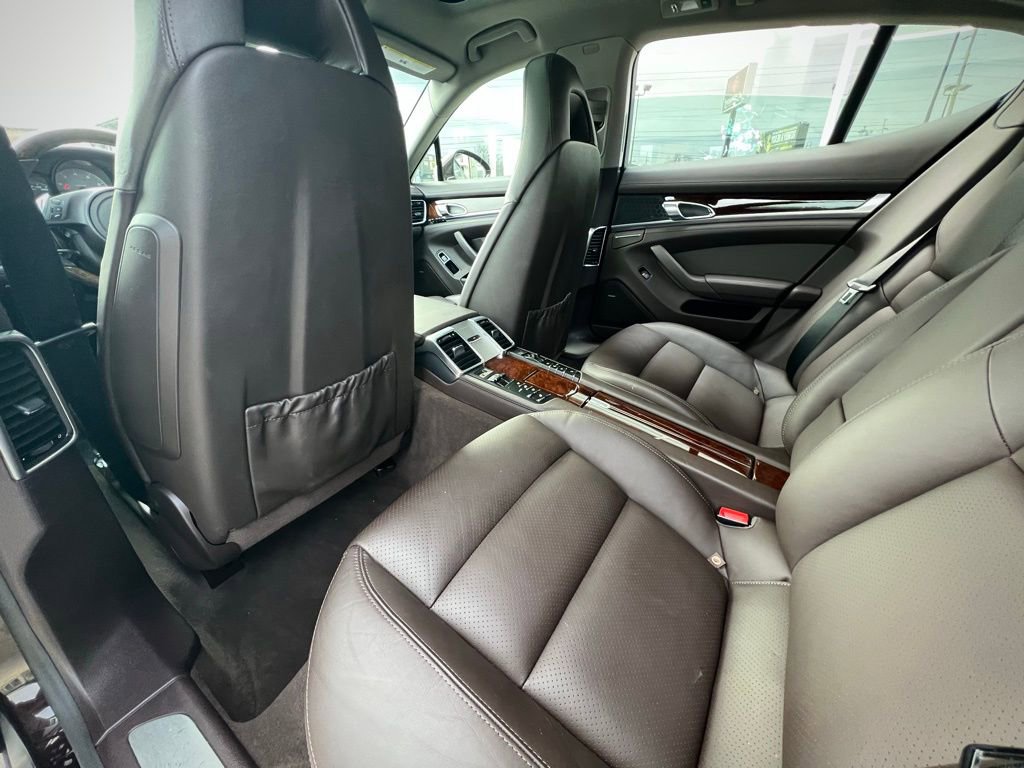 Used 2011 Porsche Panamera S image 18