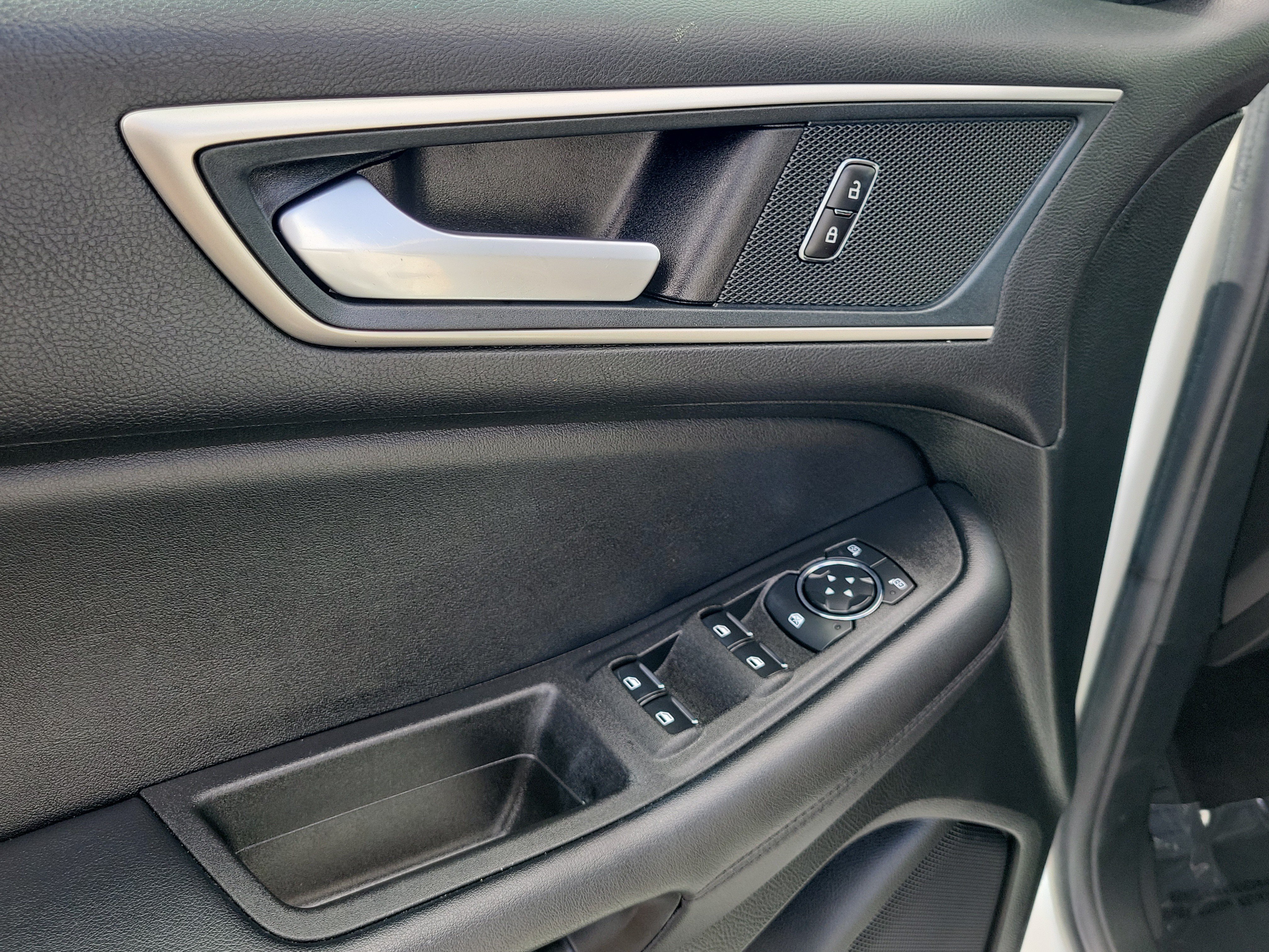 Certified 2023 Ford Edge SEL w/ Convenience Package AWD/4WD image 18