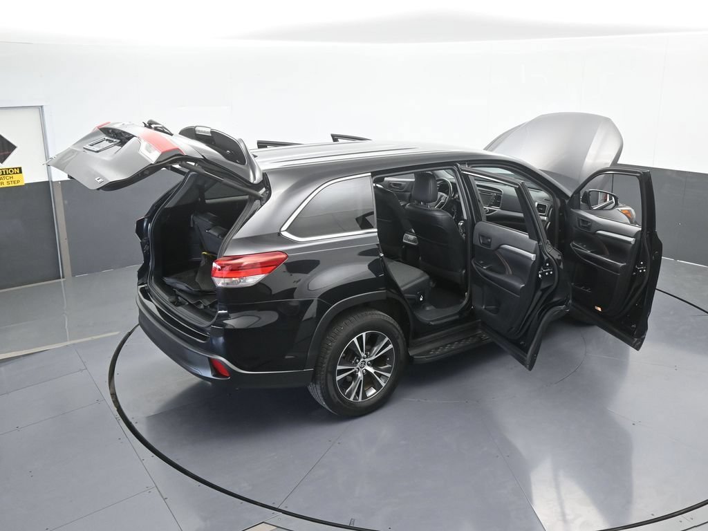 Used 2019 Toyota Highlander Plus FWD image 72