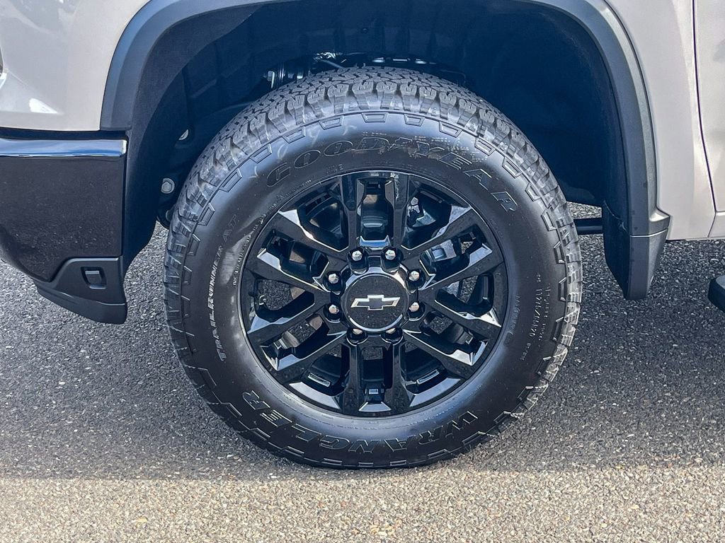 New 2026 Chevrolet Silverado 2500 Custom w/ Custom Value Package image 9