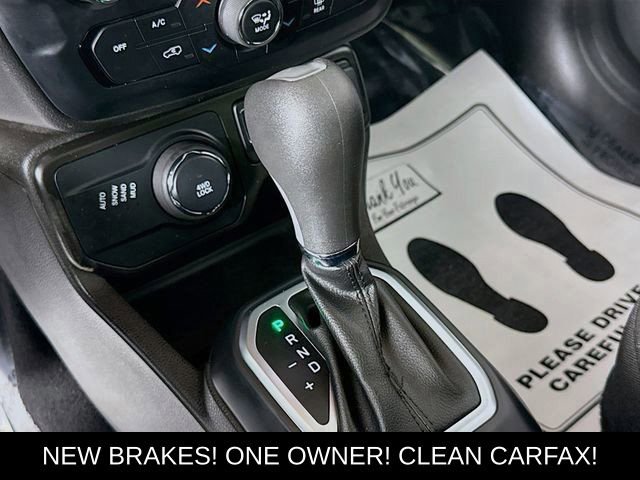 Used 2021 Jeep Renegade Latitude w/ Sun & Sound Group image 16