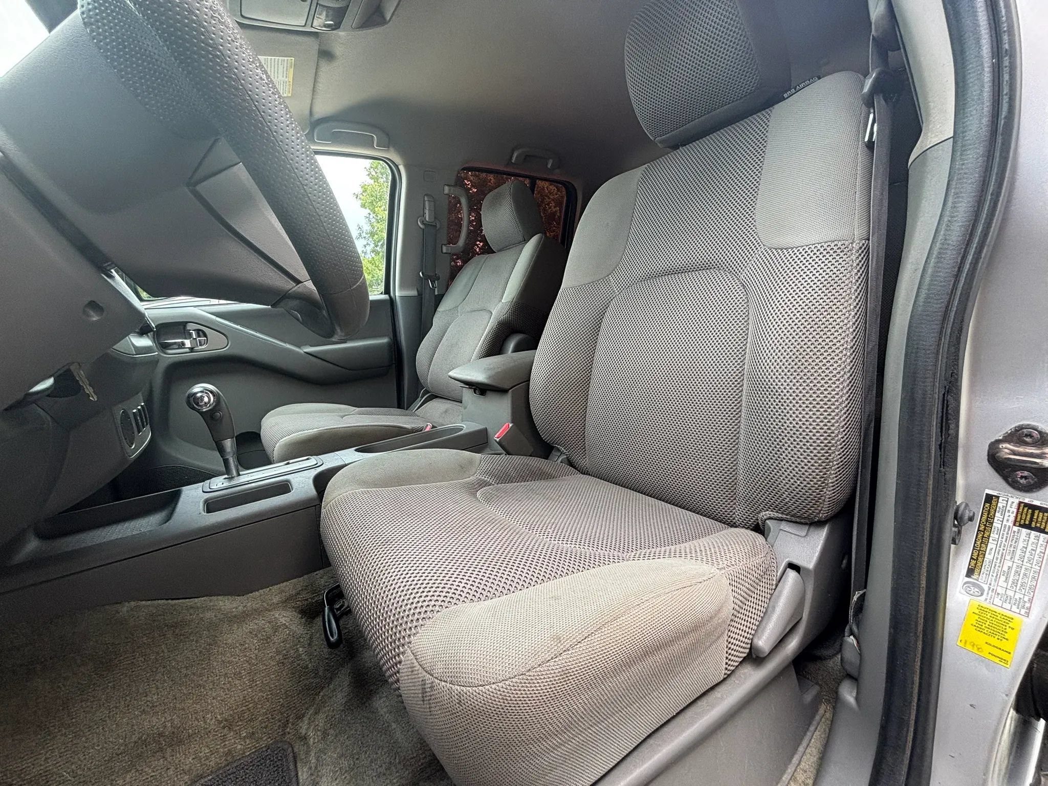 Used 2013 Nissan Frontier SV w/ SV Value Truck Pkg RWD image 22