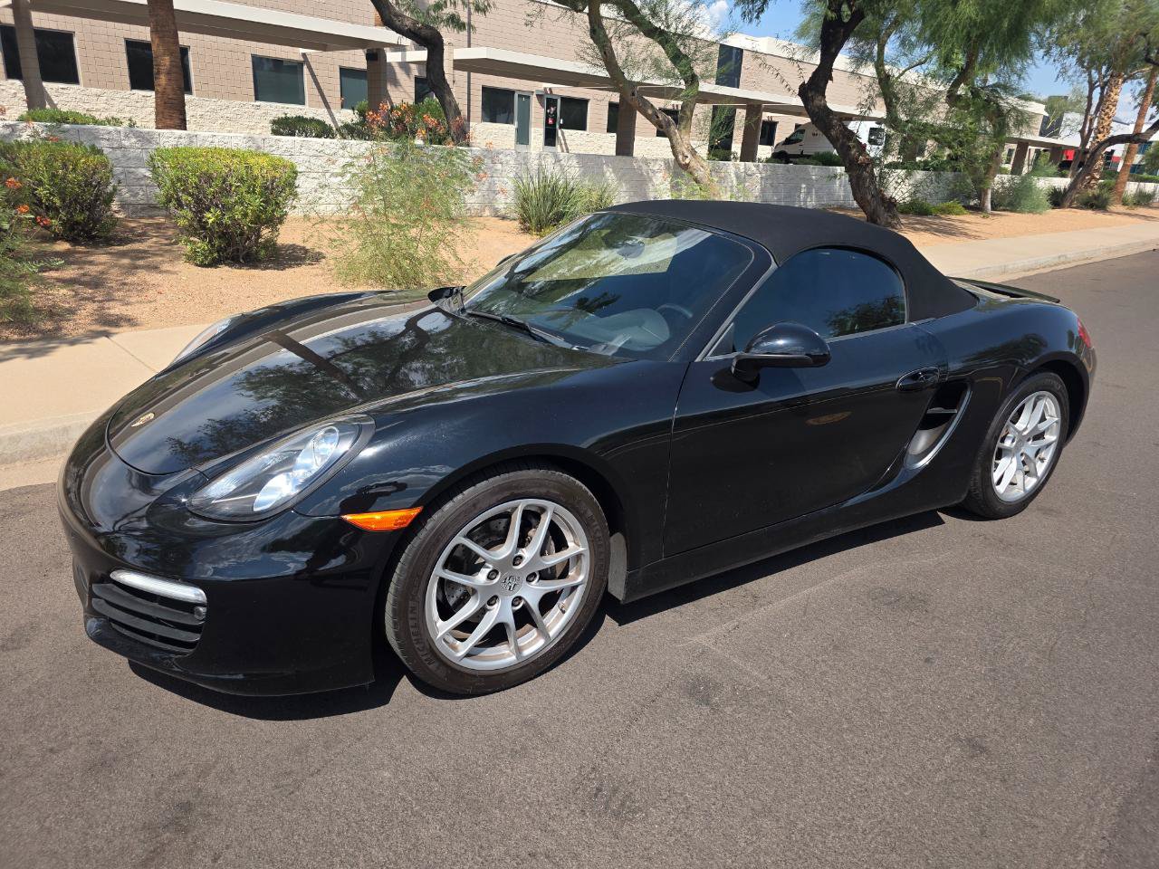 Used 2016 Porsche Boxster S RWD image 3