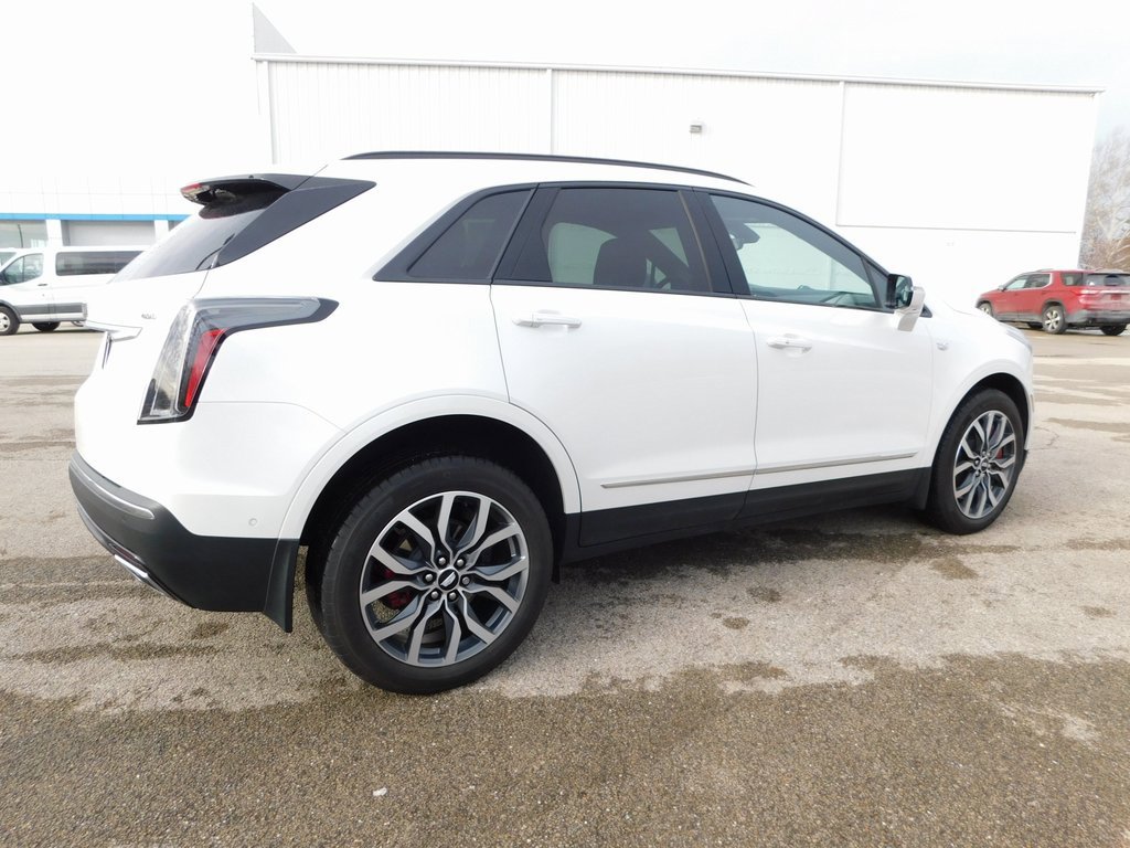 Used 2022 Cadillac XT5 Sportv w/ Technology Package image 3