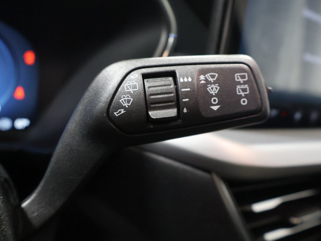 Used 2023 Ford Escape Platinum AWD/4WD image 40