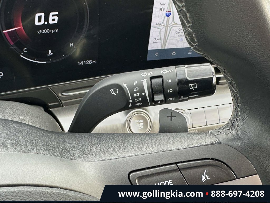Used 2025 Hyundai Kona SEL AWD/4WD image 23