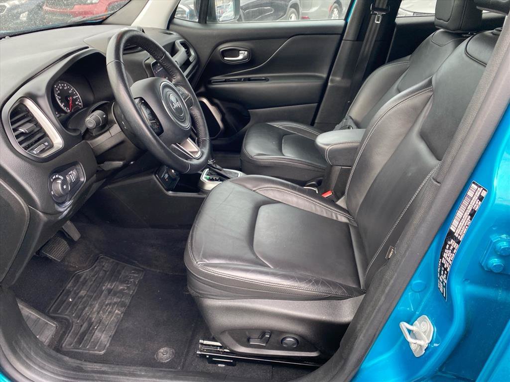 Used 2022 Jeep Renegade Limited AWD/4WD image 9