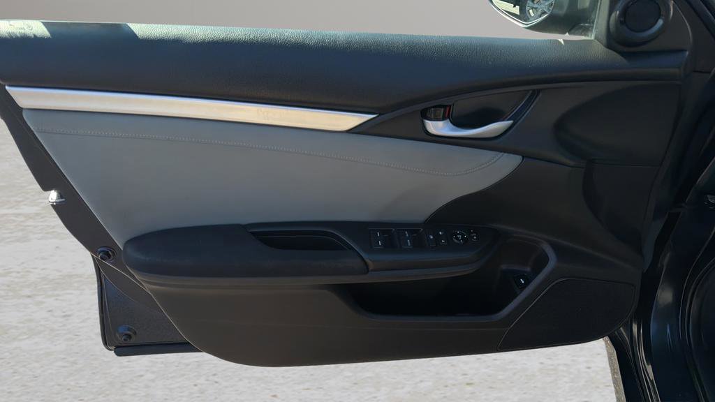 Used 2020 Honda Civic EX image 10