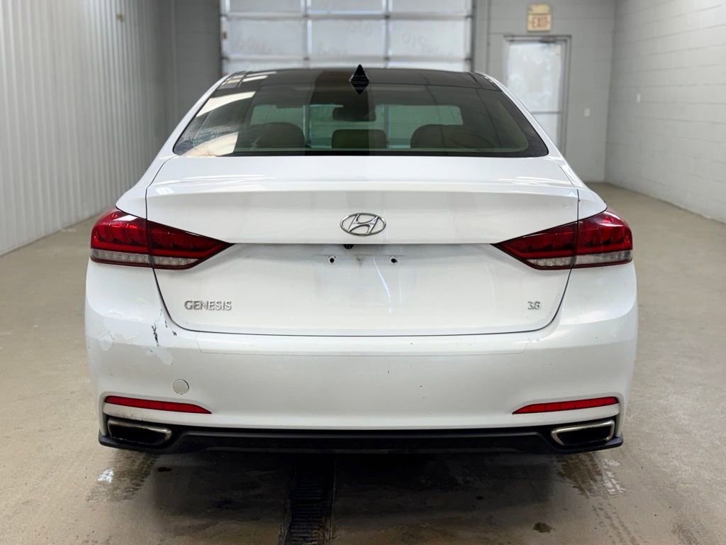 Used 2015 Hyundai Genesis 3.8 w/ Option Group 02 image 6