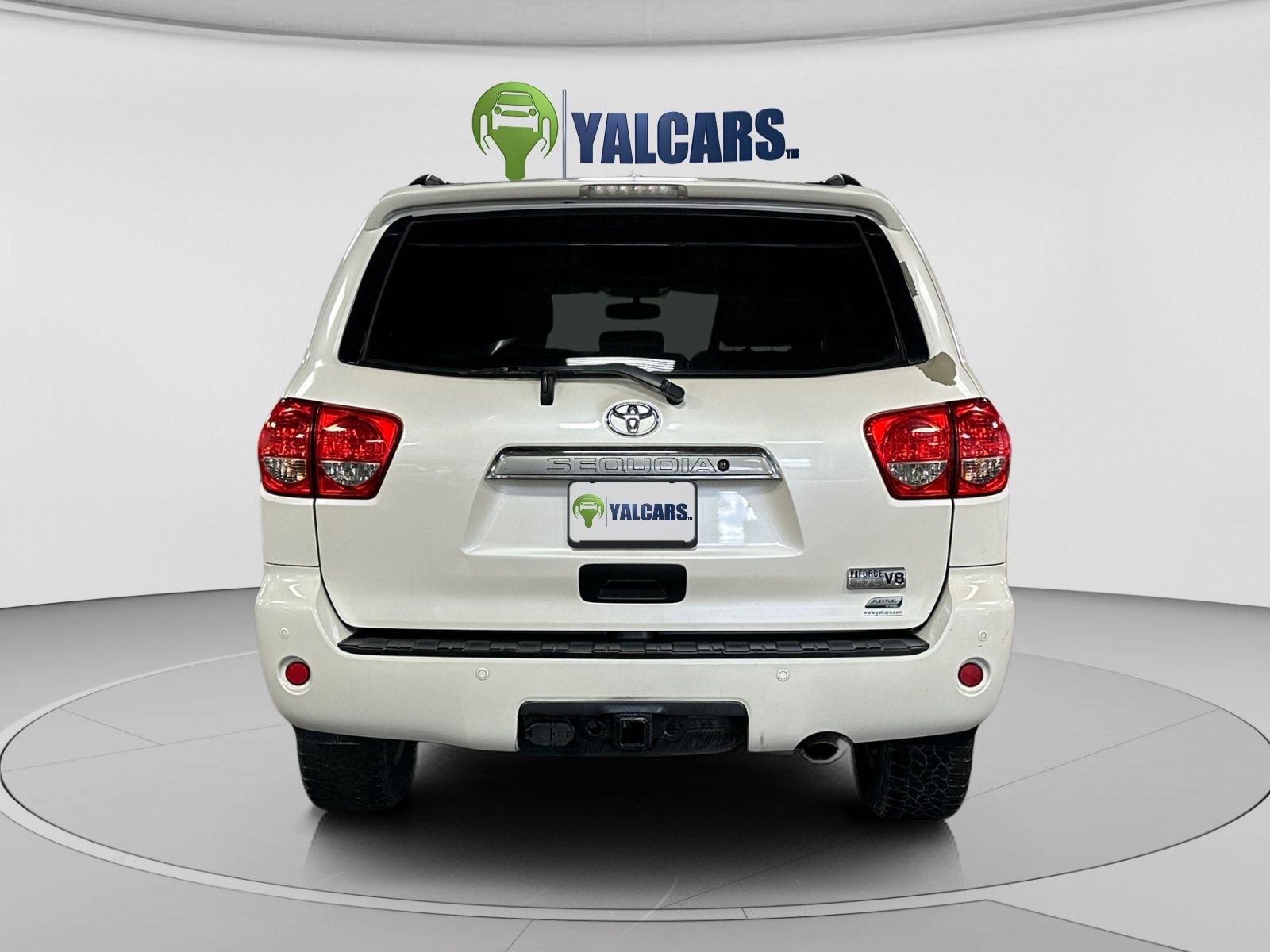 Used 2014 Toyota Sequoia Platinum AWD/4WD image 4