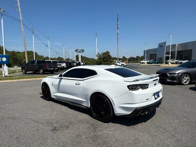 Used 2021 Chevrolet Camaro SS RWD image 4