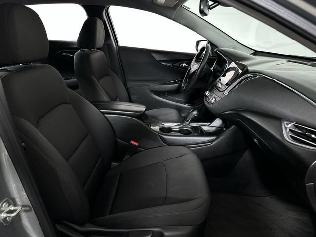 Used 2018 Chevrolet Malibu LT FWD image 29