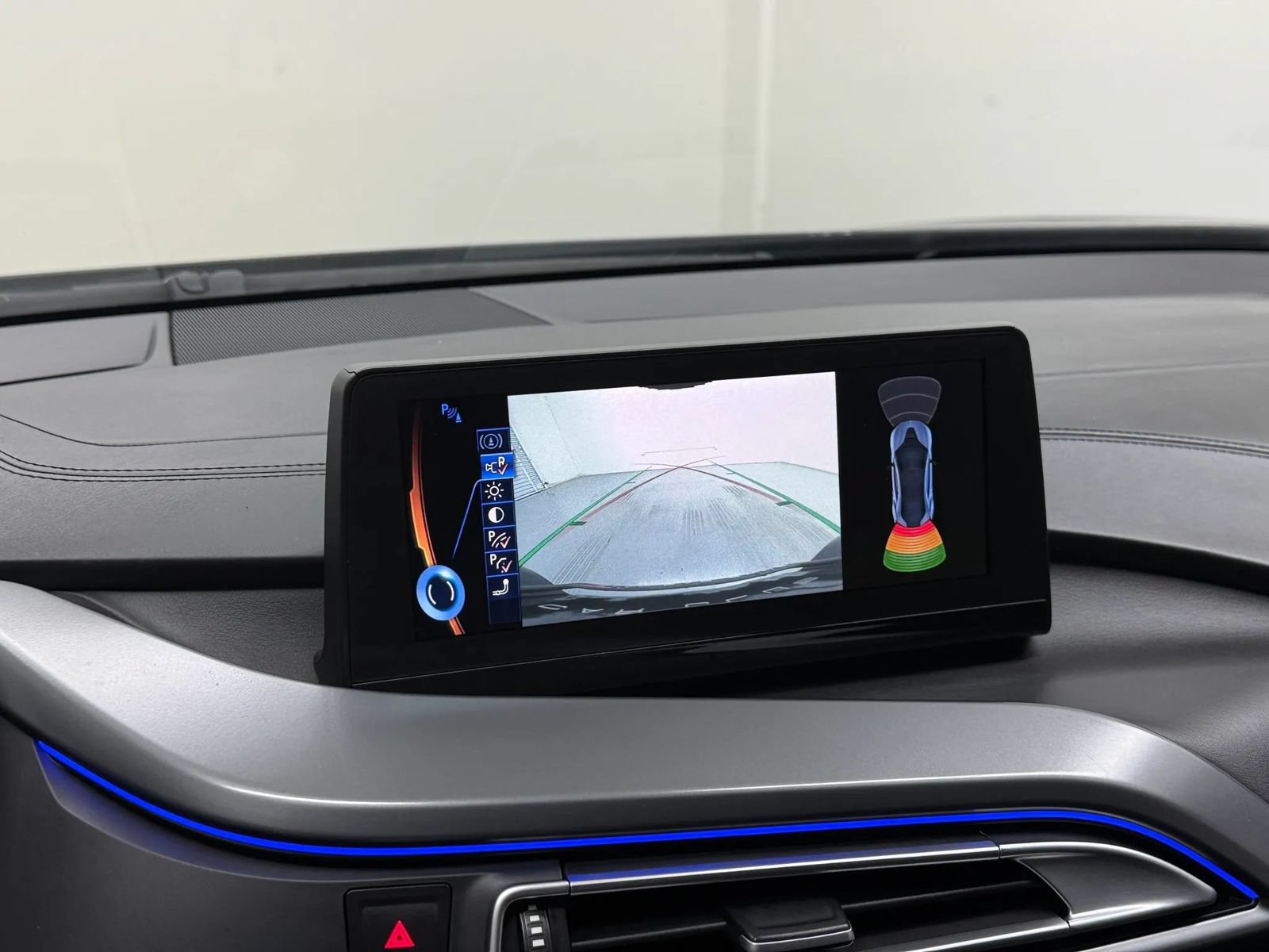 Used 2016 BMW i8 AWD/4WD image 20